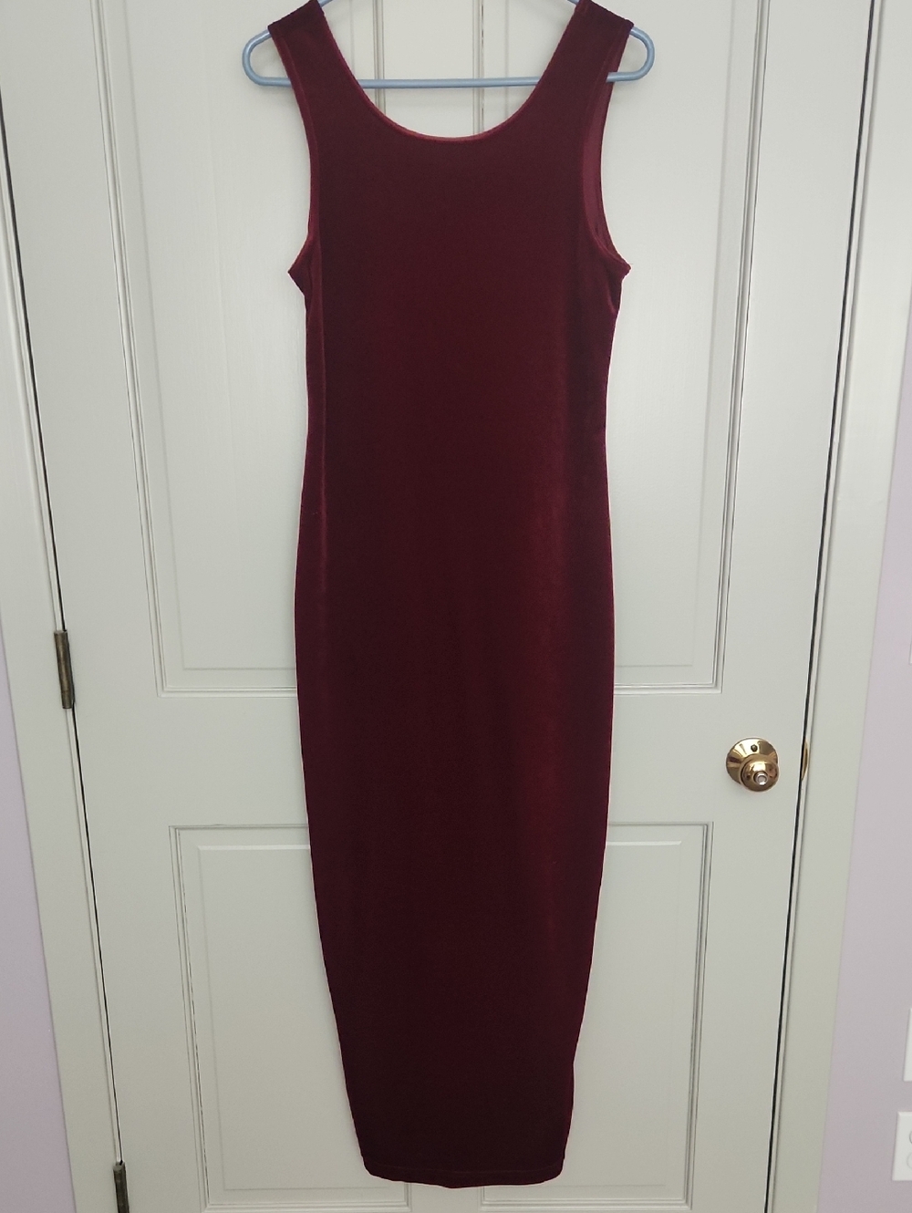 Sleeveless Burgundy Velvet Bodycon Dress - Women